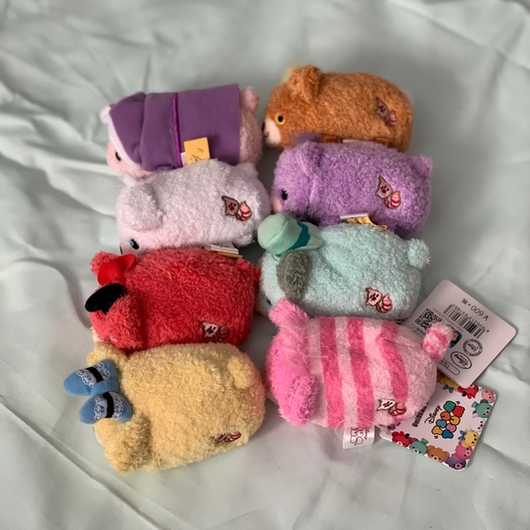 Disney Unibearsity Alice in Wonderland Tsum Tsums set of 8 from Japan - Picture 2 of 3